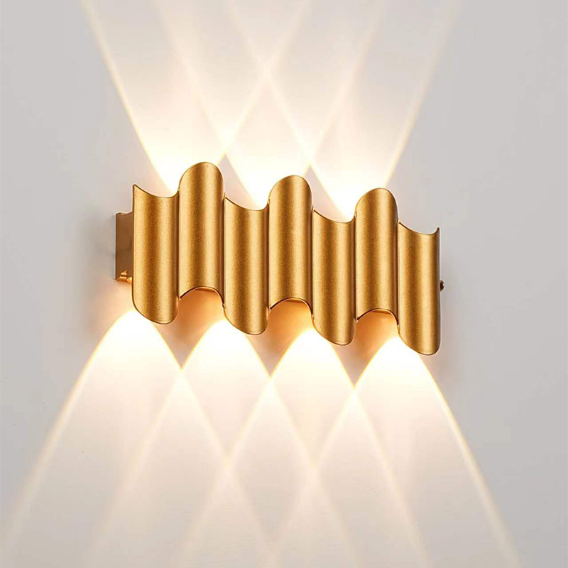 Aluminium Golden Body LED Wand - Outdoor Lighting Lux recensie en prijs