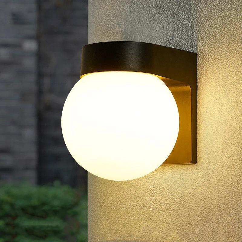 Bolvormige buitenwandlamp IP65 - Outdoor Lighting Lux recensie en prijs